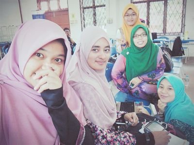 fb:meymonteddybear
insta: mahfuziahmohmad
student politeknik shah alam... 
alhamdulillah...
allah masih bagi kesempatan tuk bernafas...