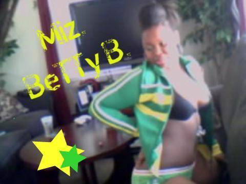 ImKing_Kiba's profile picture. dont hang around females they all hoes who want 2 get in ya bizz. Only chill wit da TNF girls every body else beside family can suck on my KING sized dick