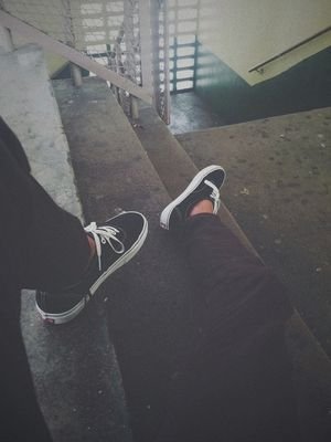 wirarf's profile picture. Youth hurts.