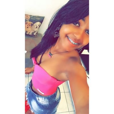 Ela diz que é puro amor , mas domina a sacanagem...
Wpp: 92055388