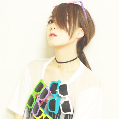 2012年8月結成の男女ツインボーカルファミコンロックバンド 【8my hopper.(エイミーホッパー)】の公式アカウントです。2015.12.9自主企画の解散ライブを開催@渋谷GARRET udagawa 【チケット予約はこちらまで 8myhopper@gmail.com 】