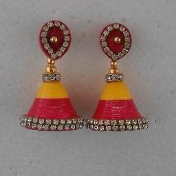 SaasJewellery's profile picture. Jewelry has the power to be this one little thing that can make you feel unique.