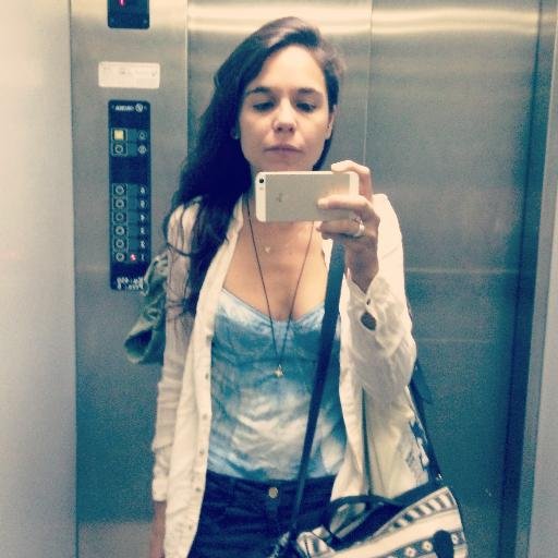 blancrabbit's profile picture. Diseñadora / Directora de Arte/ Productora / Mujer / Independiente. Nómade, viajera, colecciono piedras