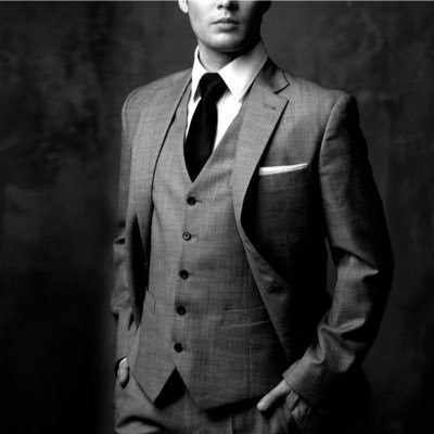 Follow us for outfit inspirations, quotes, and luxury lifestyle tweets! We want YOU to be the best dressed man in the room!