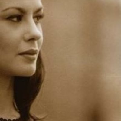 Dance Teacher, mother of 3, BA(Hons) Performing Arts- Dance, BfN, CeLTA, DDMIX, Licensed Chaperone for Child Performers.
Love to learn, love to enable.