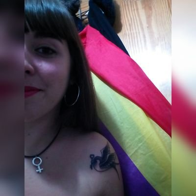 aaa_lxve's profile picture. Te quiero libre y me quiero libre contigo XII☭ ¡NO PASARÁN! 
'Sventolando la rossa sua bandiera
vittoriosi, alfin liberi siam.'
-LML Italiano UV-