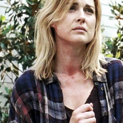 Mother, Hairdresser and Pantry worker. Just trying to survive.|| Semi-Descriptive|| (Crossover friendly) •Ships with Rick•