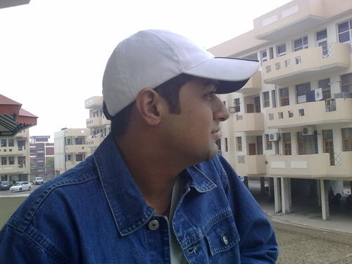 gauravricky's profile picture. 