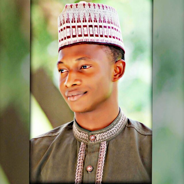 i_am_StayReaL's profile picture. I will reply u if its worth it