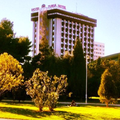 HotelTuria's profile picture. Hotel junto Estación Autobuses de Valencia, con garaje propio,wi-fi en todo el hotel y todas las habitaciones exteriores. reservas@hotelturia.es + 34 96 3470000