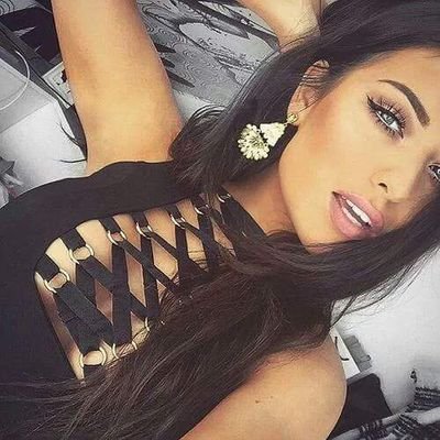 YoAmoLoFashion that provides information and tips about fashion trends, clothing, outfits, Shoes, Decoration