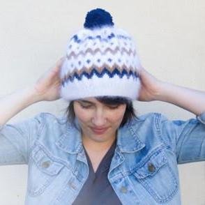 Julypouce's profile picture. Du tricot. What else ?