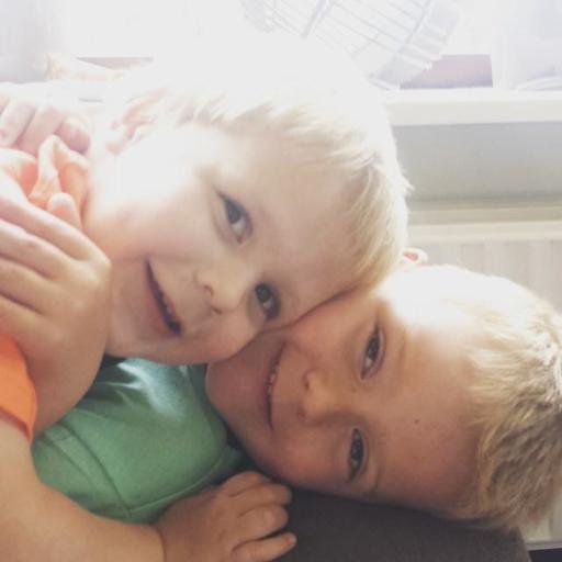 tanjax11's profile picture. Samen met Arthur, revalidatie verpleegkundige, trotse mama van Finn (23-07-2009) en Kaj (11-04-2012)