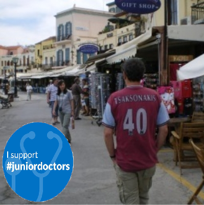 Tsaksonakis's profile picture. Righter! 
Not a very good one!