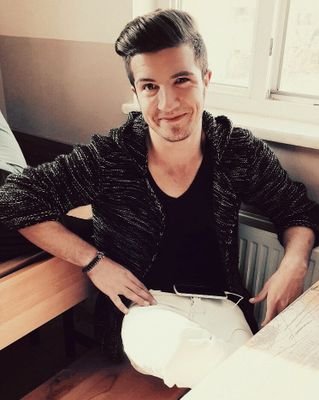 mustafaceliks's profile picture. Football Player
FENERBAHCE
Terazi 
https://t.co/3UgpjOGZuA
Ya farkima vardığında farkın kalmamış olursa