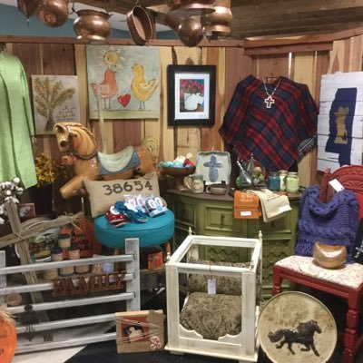 We are a Vintage Mall in Old Towne Olive Branch, MS with multiple vendors that include antiques, arts, crafts, and unique gifts.