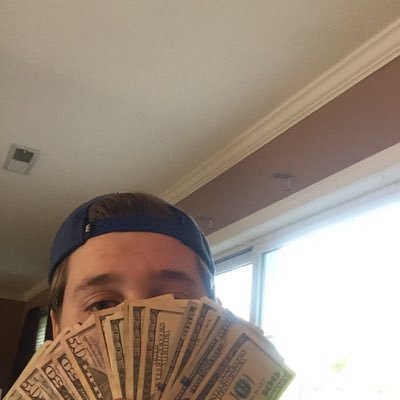 TheReal_JetsSon's profile picture. Blow down packs and get fucked up 24/7