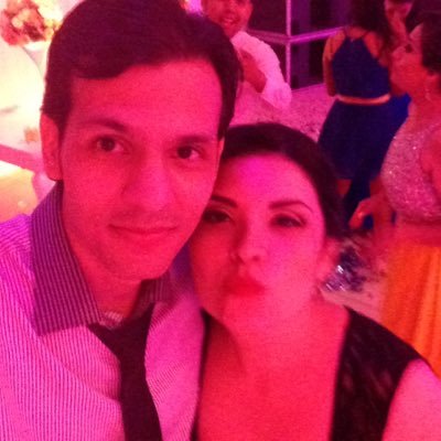 Ing. de Sistemas con un diplomado en Social Media. Empresario. CEO de Social Media Bolivia.