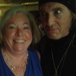 notBatman_Robyn's profile picture. Travel Consultant. Chicklit reader, marathon bath taker, and proud cat lady. Sometimes the reading and the bath taking collide, then I get big library fines.