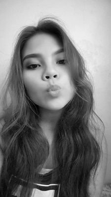 Elyanna_Amor's profile picture. 96' Siren x MKT x Fashion Designer Student 
Chocolate-dependent life form