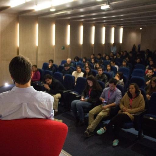 Portal de difusión de foros, debates, seminarios y extensión en general, en la Universidad Andrés Bello, sede Viña del Mar.