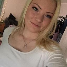 fluffyunicornen's profile picture. 