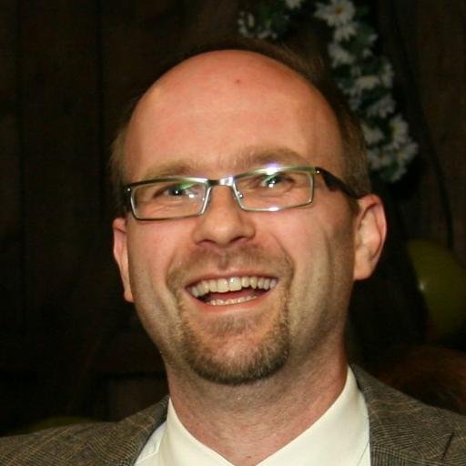 tseeling's profile picture. Linux geek loves PTerry +++
https://t.co/0ItDtYbFCp