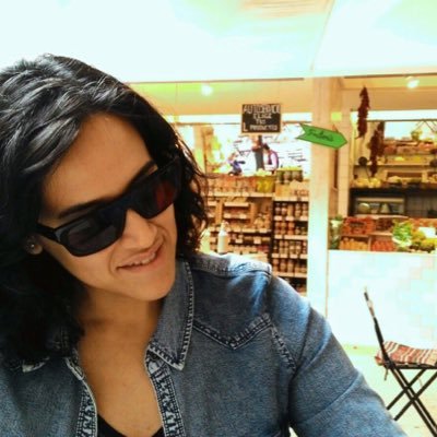 Productora Audiovisual. Desar. Proyec para Cine, Tv y Plataformas. Artist Yoga, Capoeirista, Amante de la vida sana en su más amplio sentido. Feminista.