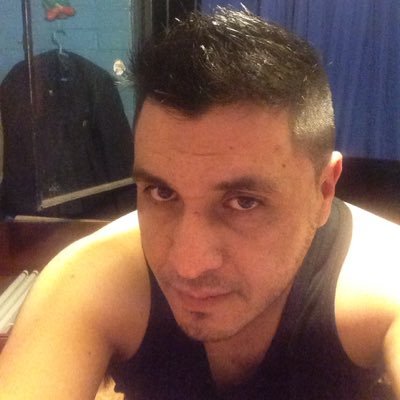 alestilo1980's profile picture. amo la música hip hop,feliz de la vida,prensista hot stamping de flexografia,CHILENO,profesional gráfico y AZUL de corazón 🤘🏼🔴🔵