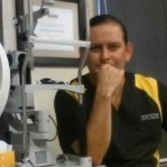 Cirujano Oftalmólogo, especialista en cirugía de cataratas en diversas técnicas, cirugía fotorefractiva con excimer láser, atiendo en Quito Ecuador.