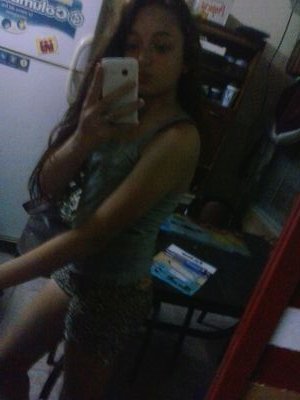 no me inporta lo que la gente piense ni lo que digan yo soy lo que soy y no por que lo que los demas  opinen voy a canbiar mi forma de ser