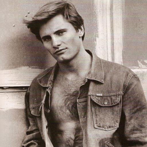 walden_mcnair1's profile picture. ❤️;❤️