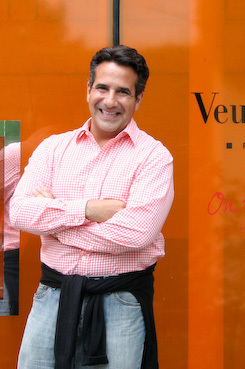 JCSaintJohn's profile picture. I am a leader with 18+ years experience managing global customer relationships, driving business growth through strategic sales and consultative solutions.