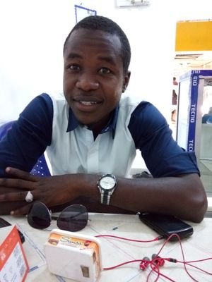 bukar_tayib's profile picture. 