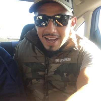 Juanbola92's profile picture. Well im new to this shit lol. i love burgers, guns, beer, whiskey and heavy machinery
