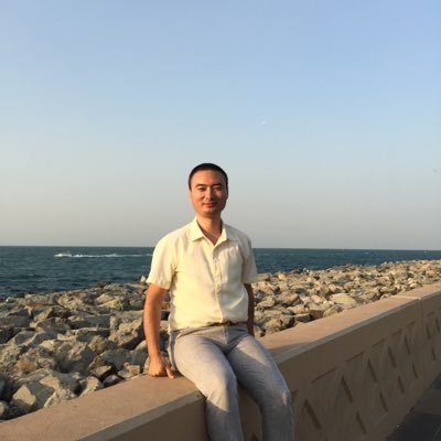 نشر أول لعبة اون لان عربية على الكمبيوتر،ونشر أول لعبة اون لان عربية على آب ستور،حسابي على انستقرام وفيسبوك على نفس الاسم abubakerseen