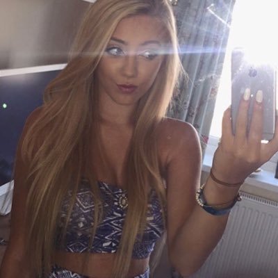 imchloe16's profile picture. 