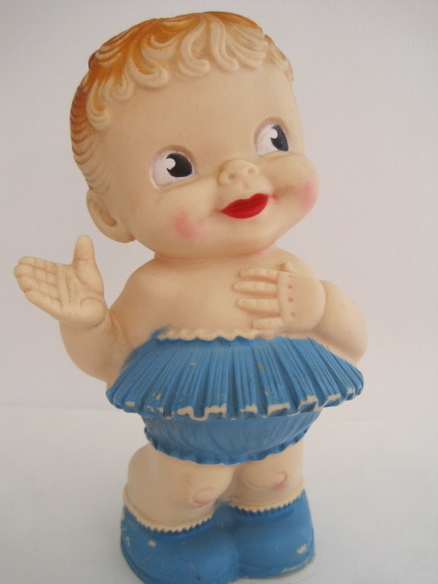 Vintage and Mid Century Addict Selling on ETSY