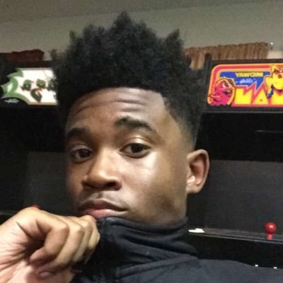 jadjones3's profile picture. Junior c/o 17' | Young & Living | Phillipians 4:13 |