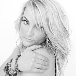 I love so much Jamielynnspears
I think she's voice is beautiful
Superfan of the Spears!!!!!
Please follow me♥♥♥
Instagram: @jamielynnspears.it!♥