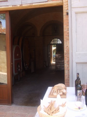 Blogging and tweeting all things Tuscan Living. From home to design, food to fun. Follow us for cooking tips, design ideas, daily Italian lessons, and more.