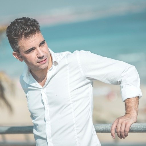 DavidValderrey's profile picture. Cantante & Compositor