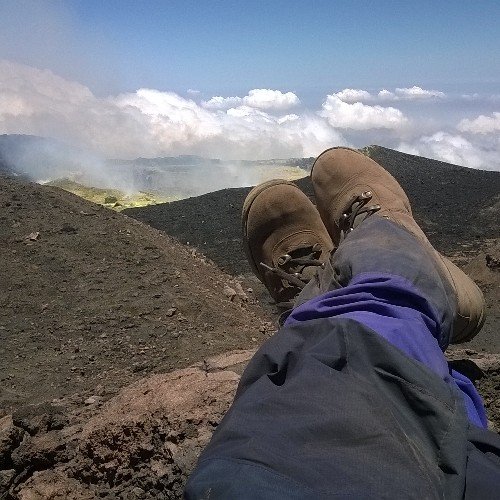 Sometimes, We need alone and to be silent | IG @gunpermass