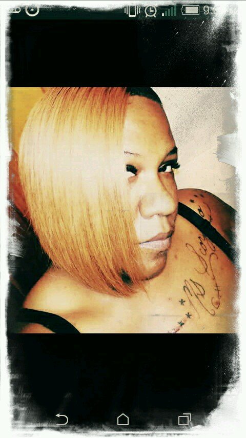 NicoleShefton's profile picture. 