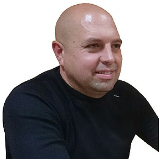 socialmediapet's profile picture. Emprendedor y Director en #residenciacaninalosvalles. Analógico de nacimiento y Digital de sentimiento.