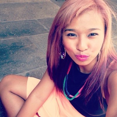 littlechellero's profile picture. Manileña in Dubai | Abu Dhabi ❤️🇵🇭 Oh, crop 📷