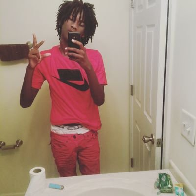 ProblemXhild_'s profile picture. 