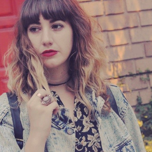 Riddles_byRiley's profile picture. Fashion writer. Freelance Stylist. Full time history nerd. NYC ❤️