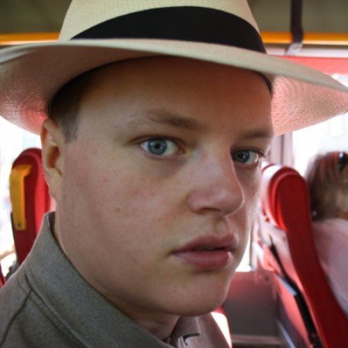 Lokar's profile picture. Dad to R9. He/him. Programmer & woodworker. British and Swedish. Grew up in UK (and briefly Cyprus).