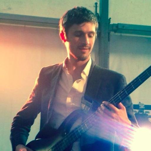 PeterMooney15's profile picture. Actor, musician, taxer-helper-outer:

https://t.co/fx94AXnqdB